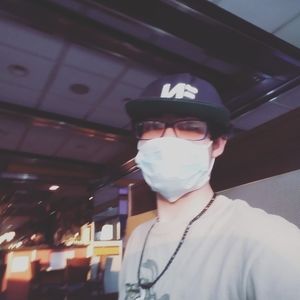 Meet your Posher, Victor